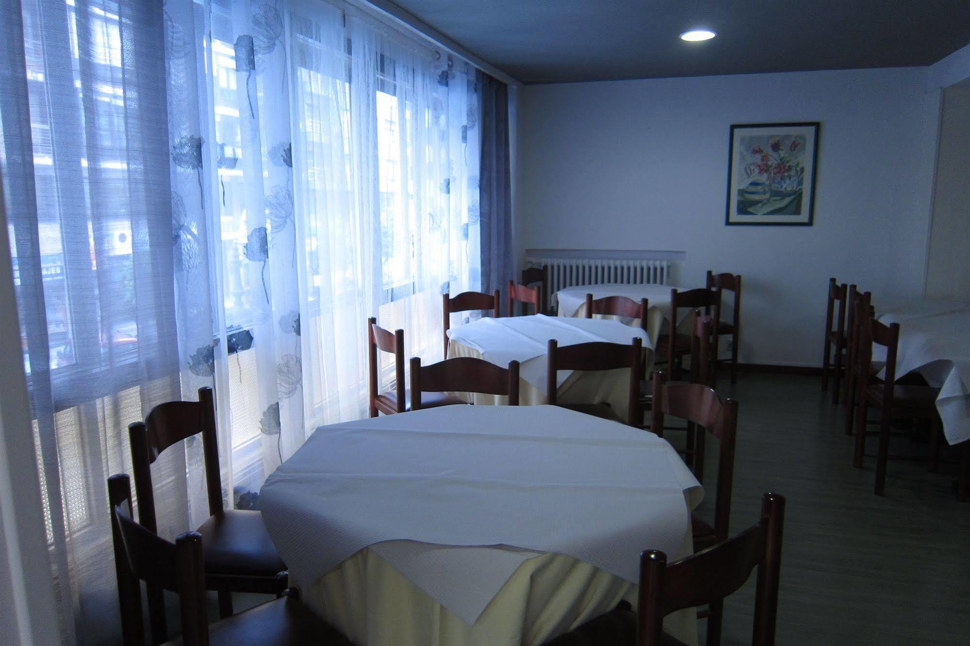 Hotel Acebos Azabache 기욘 외부 사진