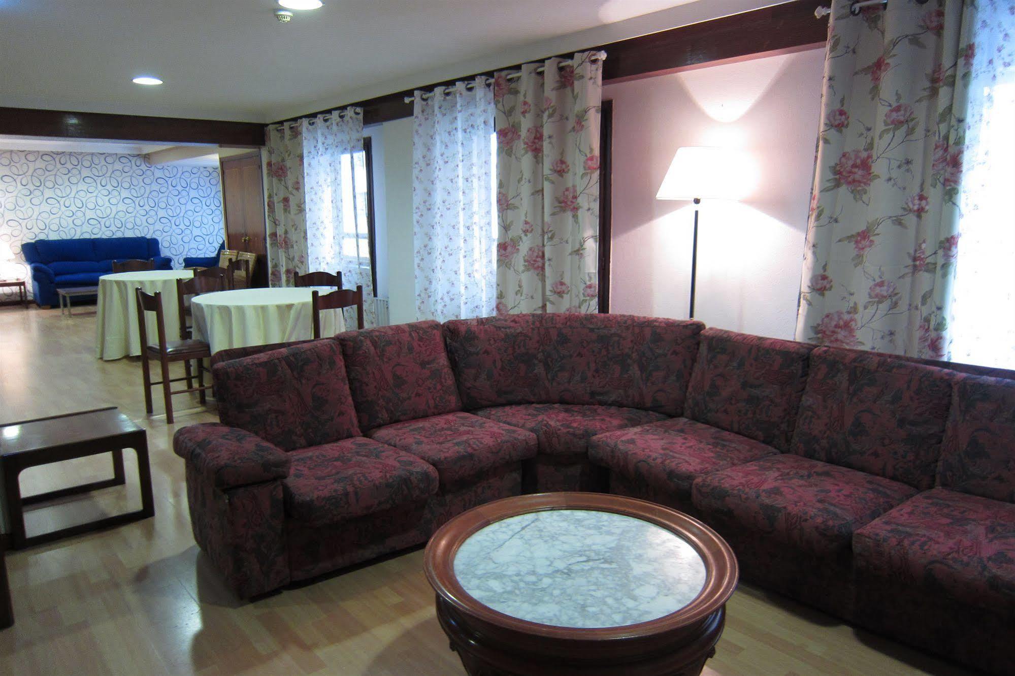 Hotel Acebos Azabache 기욘 외부 사진